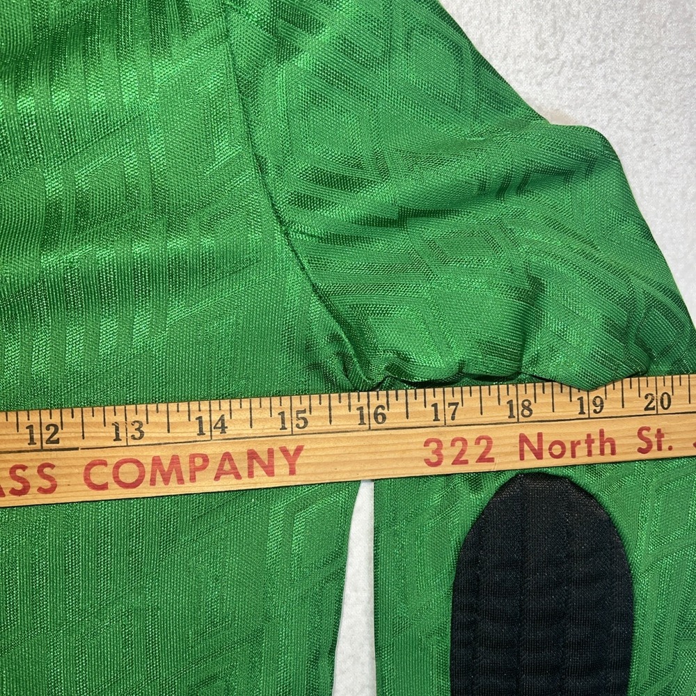 Umbro Soccer Jersey Green Long Sleeve Youth Large Vintage Goalkeeper Top - Picture 8 of 9